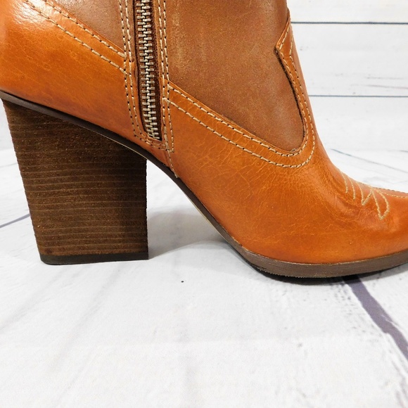 Donald Pliner Velle-RK Women's Leather Boots, Sz 9 - Picture 8 of 8